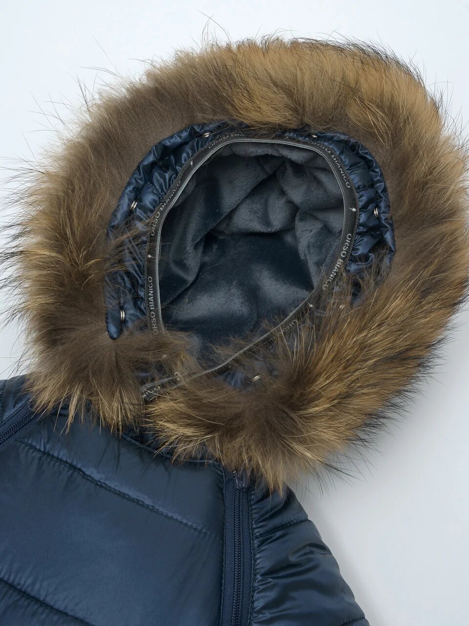 915168654_w6411039654