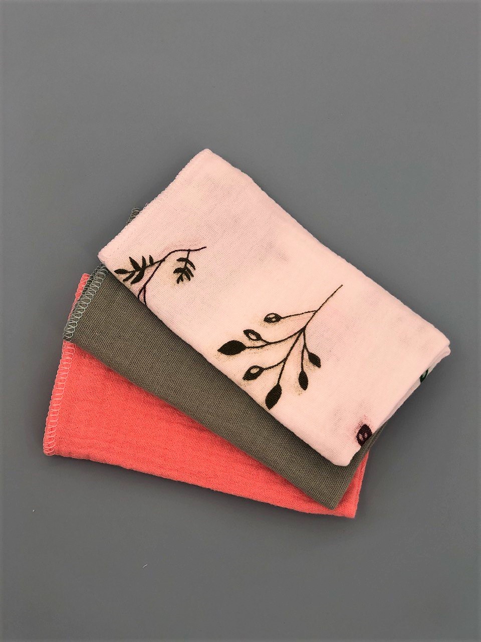 photo_5353014450963203790_y