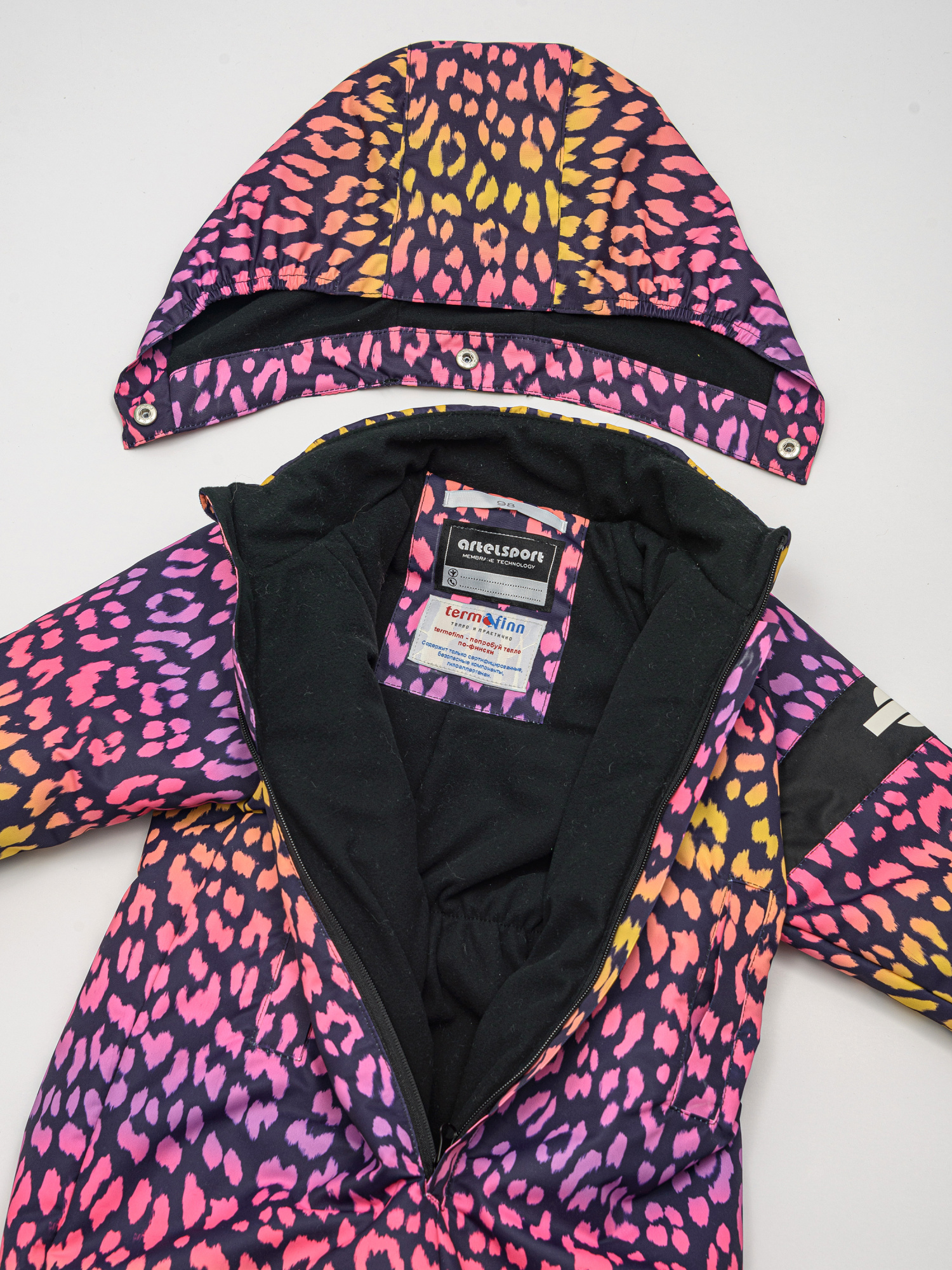 11077-22_Violet_Leo_Gradient__2_